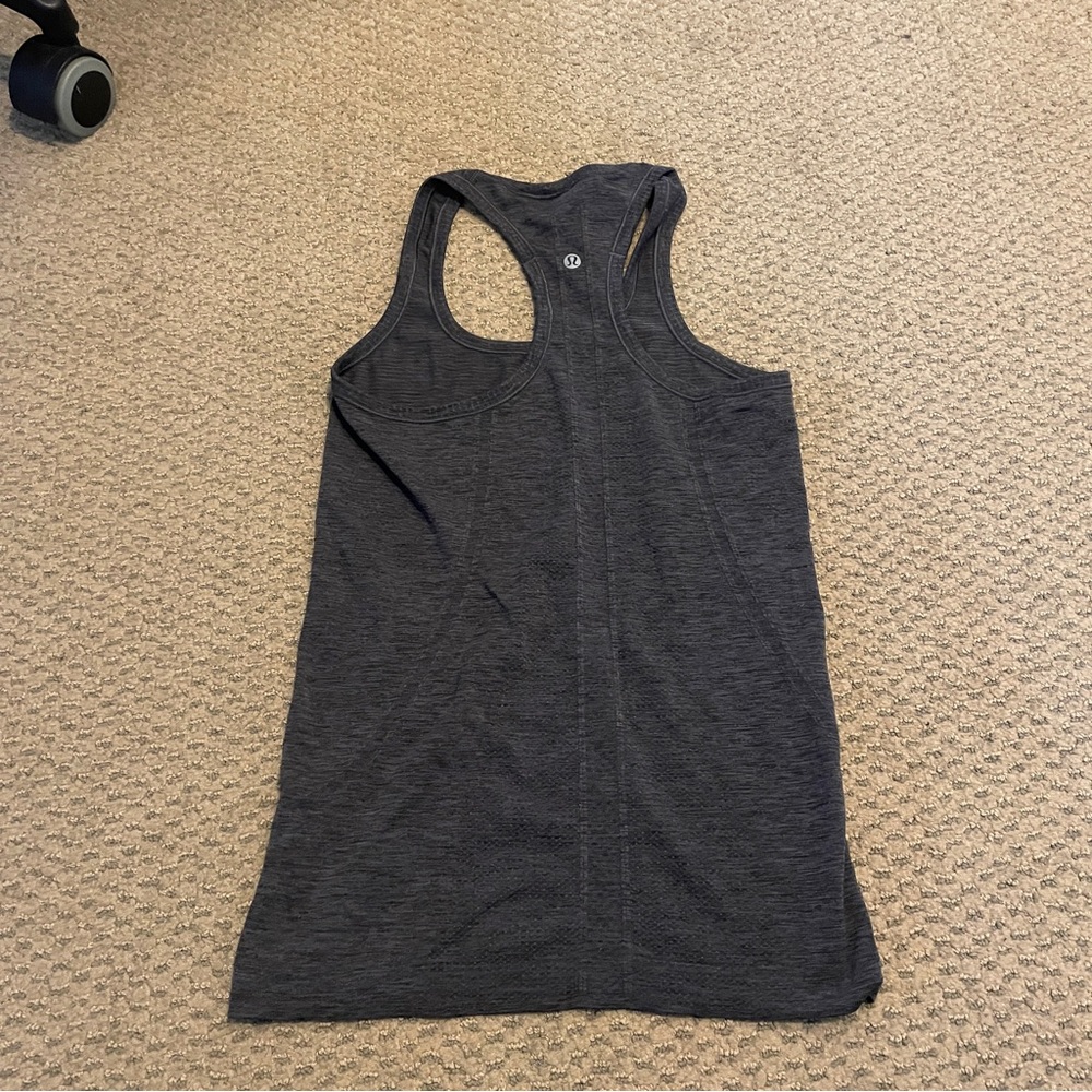 Lululemon size 4 swiftly grey tank top regular